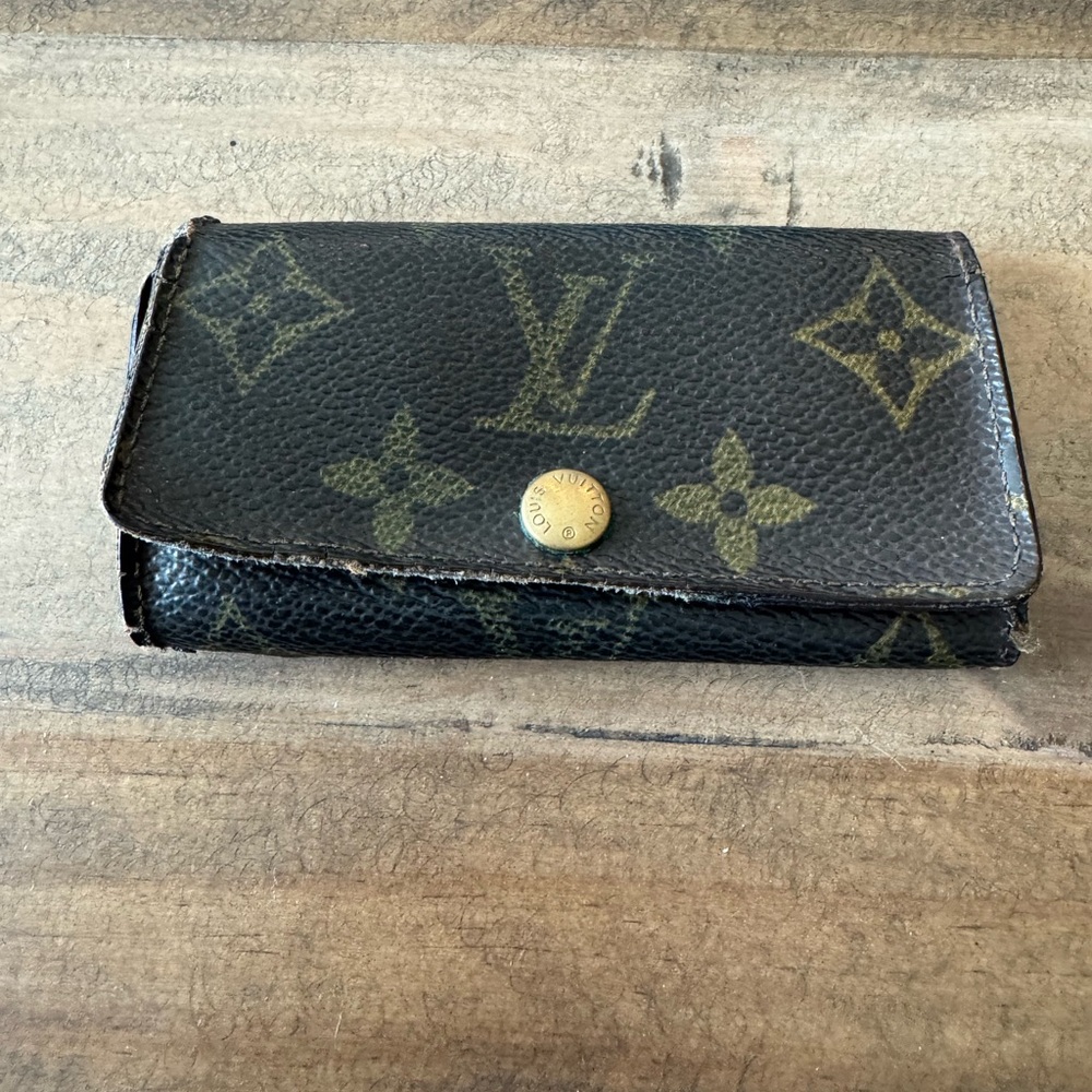 Louis Vuitton Monogram 4 Key Case